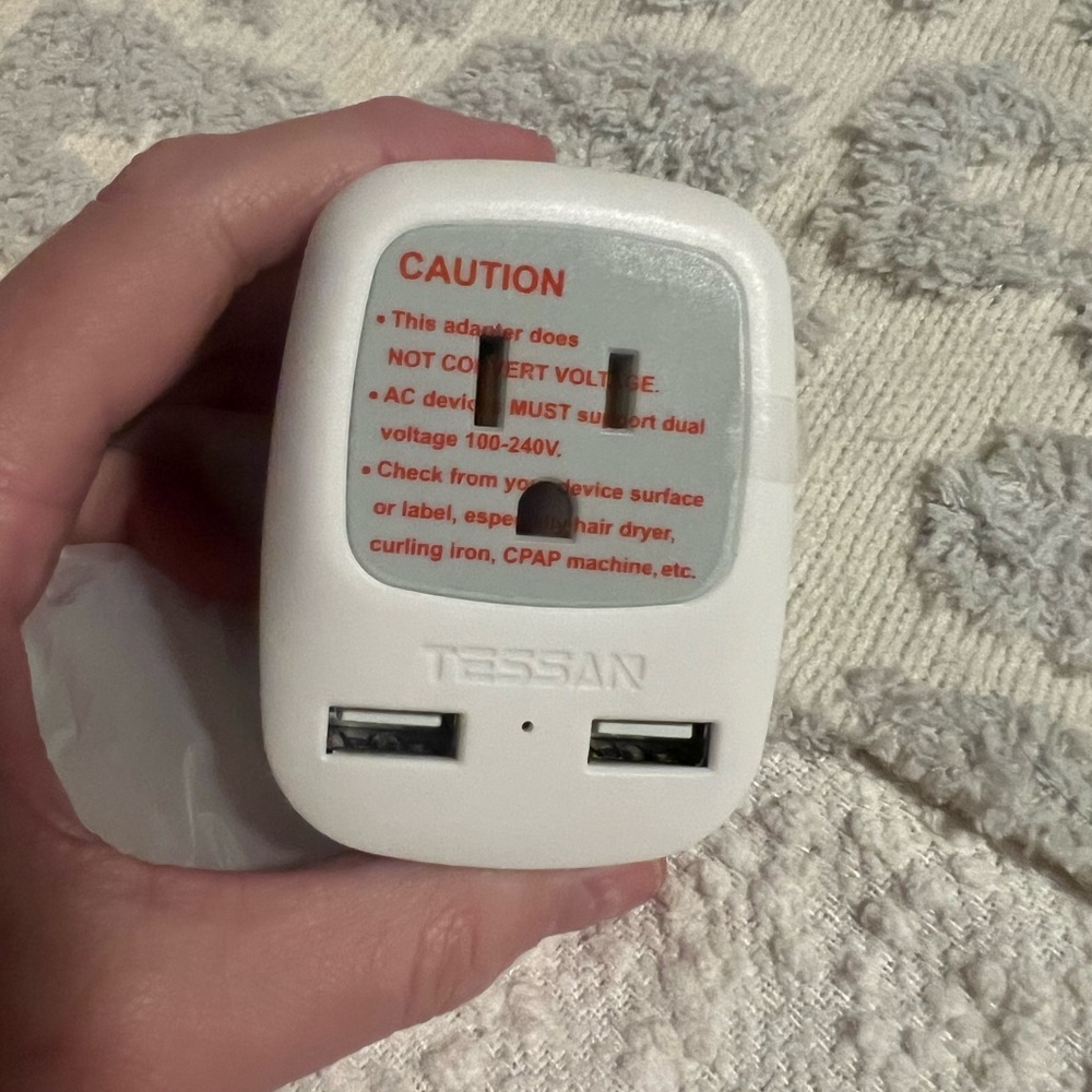 TESSAN Travel Adapter - Picture 4 of 4